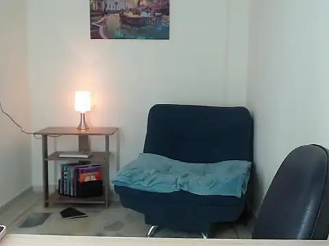 Snapshot of julieta_rossi chatting on 12-17-25, 03:51 julieta rossi online show from 12-17-25, 03:51