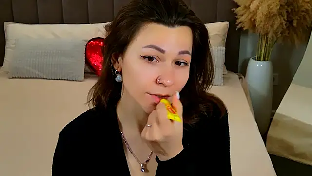 EdenSolis online show from 04-05-26, 08:55