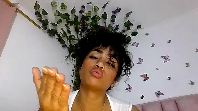 Snapshot of abby_moss_2 chatting on 07-05-26, 04:19 abby moss 2 online show from 07-05-26, 04:19