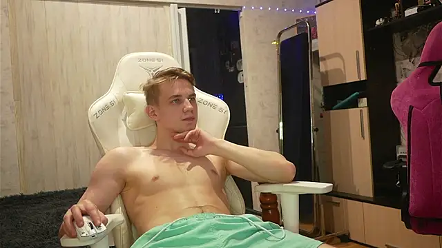 MIKE GOD19 online show from 10-11-25, 08:07