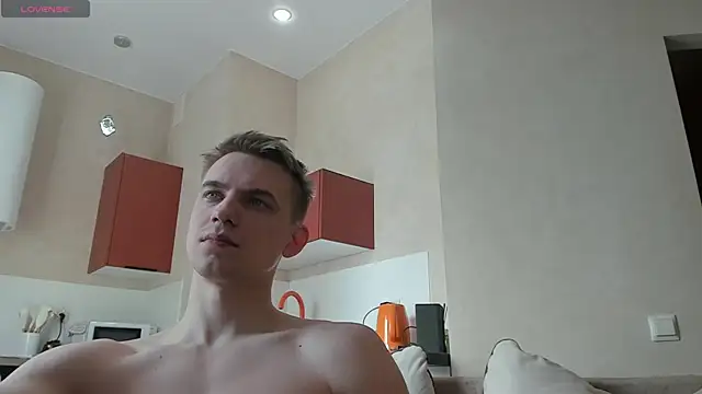 MIKE GOD19 online show from 04-14-26, 06:41