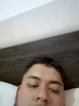 Snapshot of rich_ryx chatting on 12-05-25, 06:11 rich ryx online show from 12-05-25, 06:11