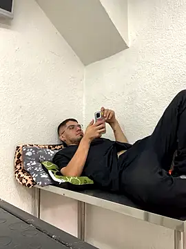 mirallesandbig online show from 01-16-26, 04:55