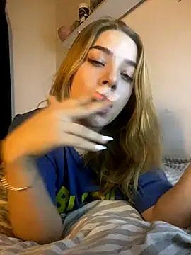 Snapshot of sssugarygirl chatting on 11-28-25, 04:37 sssugarygirl online show from 11-28-25, 04:37