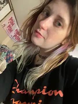 Mustbethemoney1234 online show from 11-24-25, 05:40