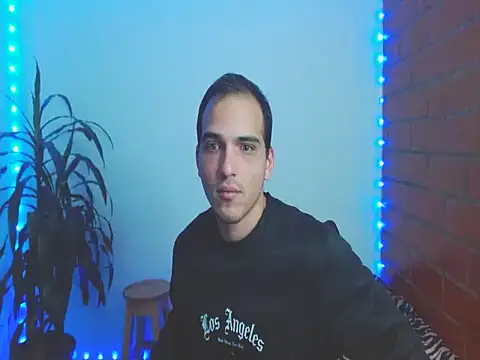 Snapshot of Maax3023 chatting on 11-02-25, 05:04 Maax3023 online show from 11-02-25, 05:04