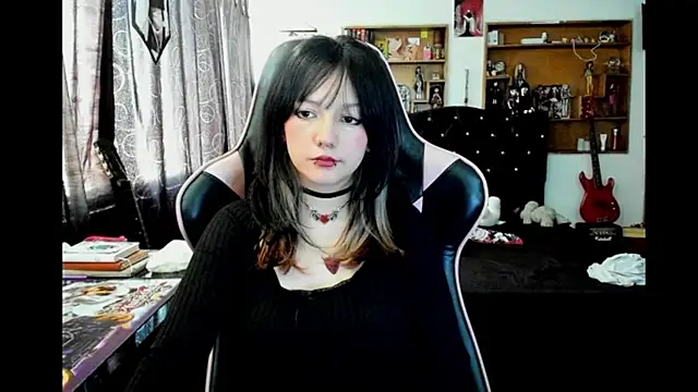 Maki Zein  online show from 02-17-26, 08:59