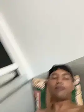 Snapshot of Flirtdick03 chatting on 10-10-25, 04:00 Flirtdick03 online show from 10-10-25, 04:00