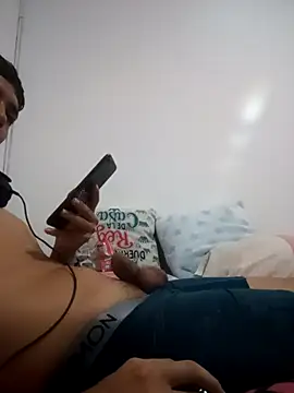 Snapshot of Flirtdick03 chatting on 02-02-26, 07:07 Flirtdick03 online show from 02-02-26, 07:07