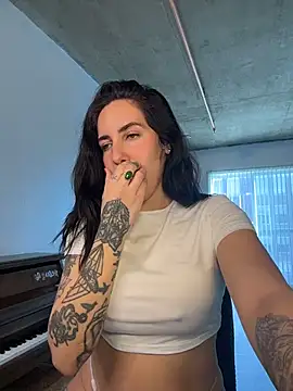 Lolathebaddie online show from 02-17-26, 05:41