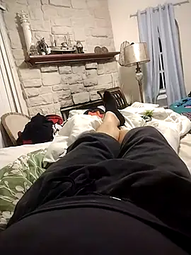 Snapshot of shyguy8569 chatting on 11-23-25, 04:01 shyguy8569 online show from 11-23-25, 04:01