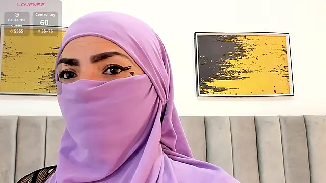 Snapshot of _naylaa_ chatting on 11-07-25, 04:01 naylaa online show from 11-07-25, 04:01