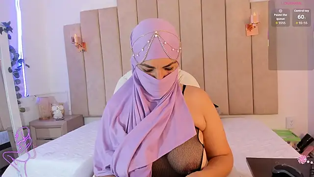  naylaa  online show from 01-09-26, 03:31