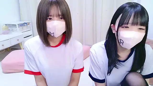 Snapshot of 39_miku chatting on 11-08-25, 12:27 39 miku online show from 11-08-25, 12:27