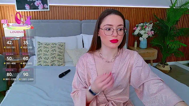 JulliRoss online show from 05-18-26, 05:02