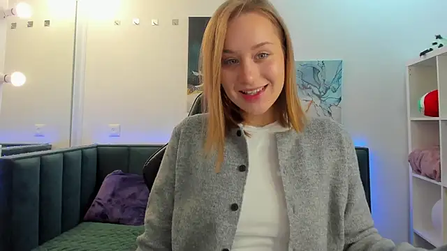 Snapshot of Melissa_new22 chatting on 10-27-25, 11:52 Melissa new22 online show from 10-27-25, 11:52