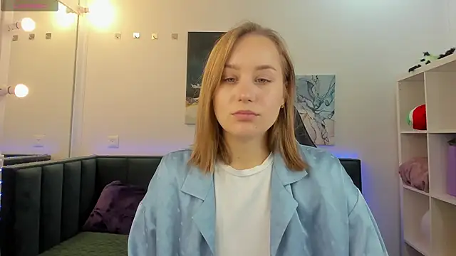 Snapshot of Melissa_new22 chatting on 10-29-25, 11:50 Melissa new22 online show from 10-29-25, 11:50