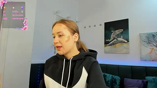 Snapshot of Melissa_new22 chatting on 11-29-25, 12:24 Melissa new22 online show from 11-29-25, 12:24