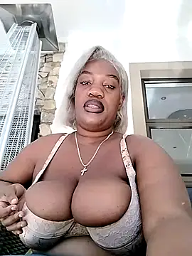 Snapshot of SweetBedroomEyez chatting on 07-04-26, 11:16 SweetBedroomEyez online show from 07-04-26, 11:16