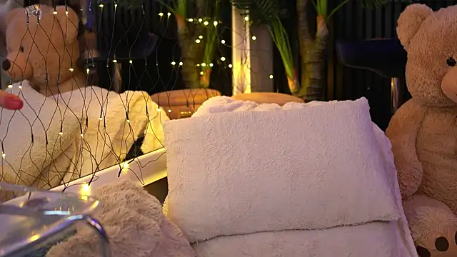 LuxenNoir online show from 01-12-26, 05:23