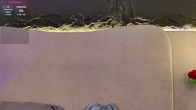 Snapshot of AmyCarammel chatting on 11-12-25, 04:40 AmyCarammel online show from 11-12-25, 04:40