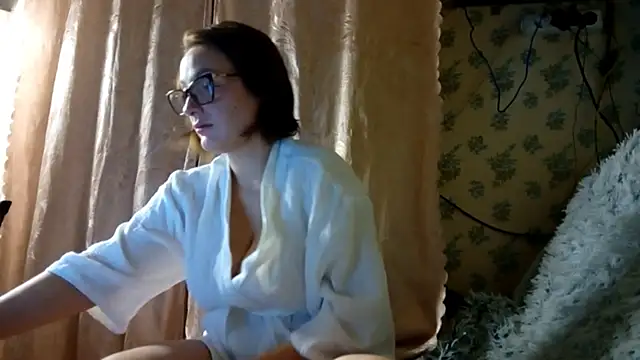 Snapshot of DiskedPolicy chatting on 12-16-25, 09:09 DiskedPolicy online show from 12-16-25, 09:09