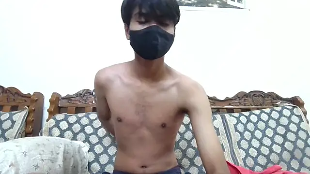 Snapshot of lil-twink19 chatting on 03-25-26, 01:06 lil-twink19 online show from 03-25-26, 01:06