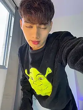 Snapshot of santi_Rush chatting on 10-19-25, 08:42 santi Rush online show from 10-19-25, 08:42