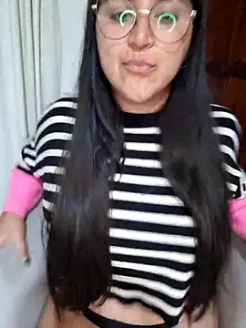 morenalatinaa online show from 04-10-26, 02:28