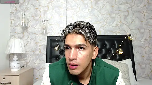 Snapshot of MathiasTaylorr chatting on 10-24-25, 03:36 MathiasTaylorr online show from 10-24-25, 03:36