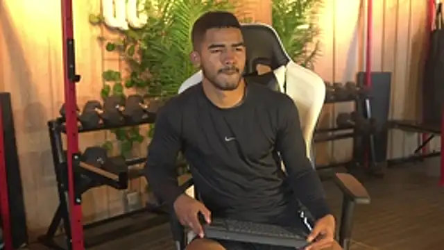 Reik Vonn online show from 12-15-25, 12:20