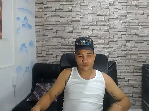 Snapshot of rom_weasley chatting on 10-12-25, 01:54 rom weasley online show from 10-12-25, 01:54