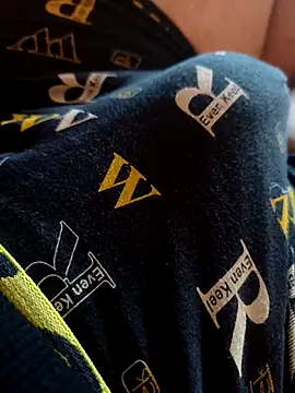 Snapshot of Samisamieden1 chatting on 03-25-26, 02:12 Samisamieden1 online show from 03-25-26, 02:12