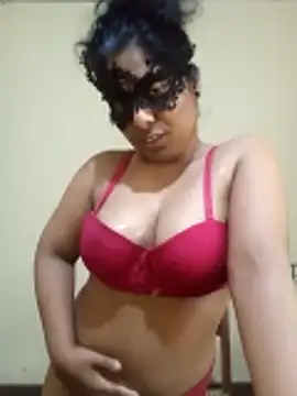 Expose Queen online show from 02-25-26, 11:20