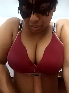 Snapshot of Expose_Queen chatting on 06-19-26, 06:34 Expose Queen online show from 06-19-26, 06:34