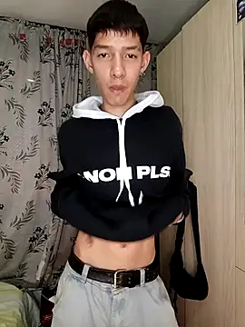 heyy noah11 online show from 12-21-25, 01:35