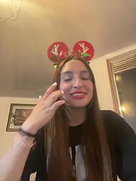 Leah moon1 online show from 12-21-25, 03:57