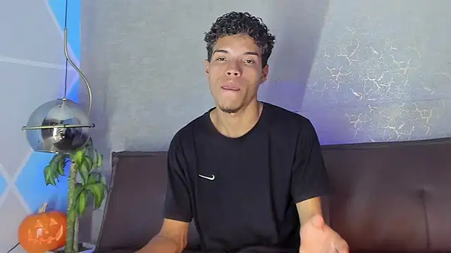 Snapshot of jhojan_foxxx_ chatting on 10-18-25, 07:36 jhojan foxxx online show from 10-18-25, 07:36