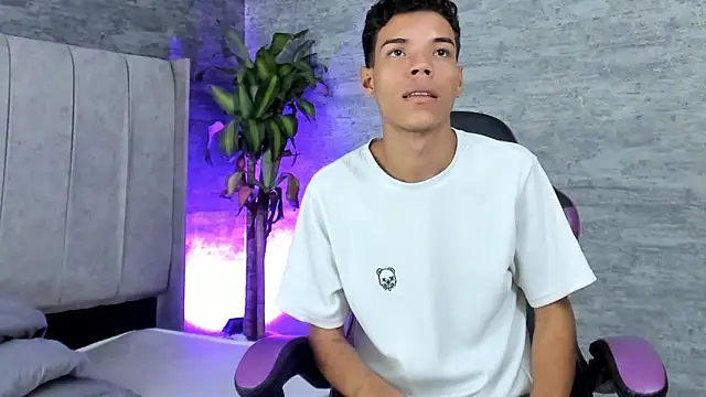 Snapshot of jhojan_foxxx_ chatting on 11-16-25, 08:36 jhojan foxxx online show from 11-16-25, 08:36