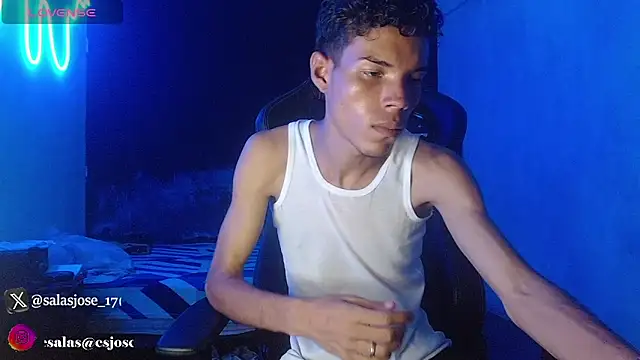 Snapshot of jhojan_foxxx_ chatting on 11-22-25, 08:30 jhojan foxxx online show from 11-22-25, 08:30