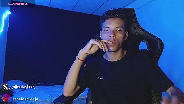 Snapshot of jhojan_foxxx_ chatting on 11-28-25, 08:33 jhojan foxxx online show from 11-28-25, 08:33