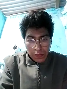 Rizz Latino online show from 10-11-25, 07:40