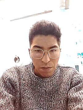 Snapshot of Rizz_Latino chatting on 10-20-25, 03:23 Rizz Latino online show from 10-20-25, 03:23