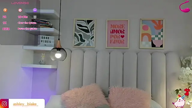 Snapshot of Isabella__gonzalez_ chatting on 12-02-25, 03:34 Isabella gonzalez online show from 12-02-25, 03:34