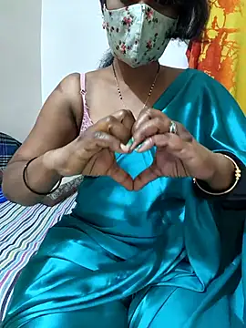 Snapshot of Best_Kannada_Couple chatting on 11-02-25, 04:53 Best Kannada Couple online show from 11-02-25, 04:53