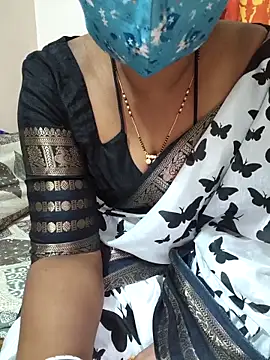 Snapshot of Best_Kannada_Couple chatting on 12-16-25, 05:23 Best Kannada Couple online show from 12-16-25, 05:23