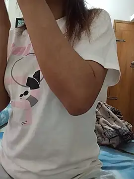 Snapshot of Tanha18 chatting on 07-15-26, 05:56 Tanha18 online show from 07-15-26, 05:56