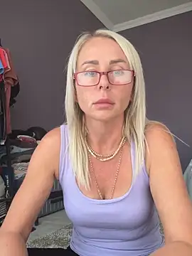 ElenabonyX online show from 10-11-25, 12:36