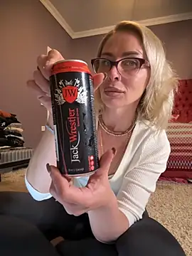 ElenabonyX online show from 11-28-25, 05:26