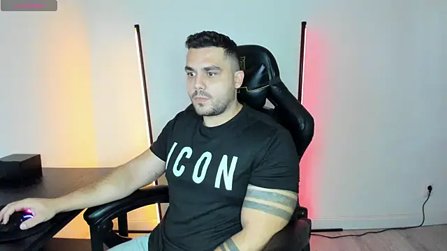 Snapshot of Danielbateson chatting on 10-13-25, 10:26 Danielbateson online show from 10-13-25, 10:26